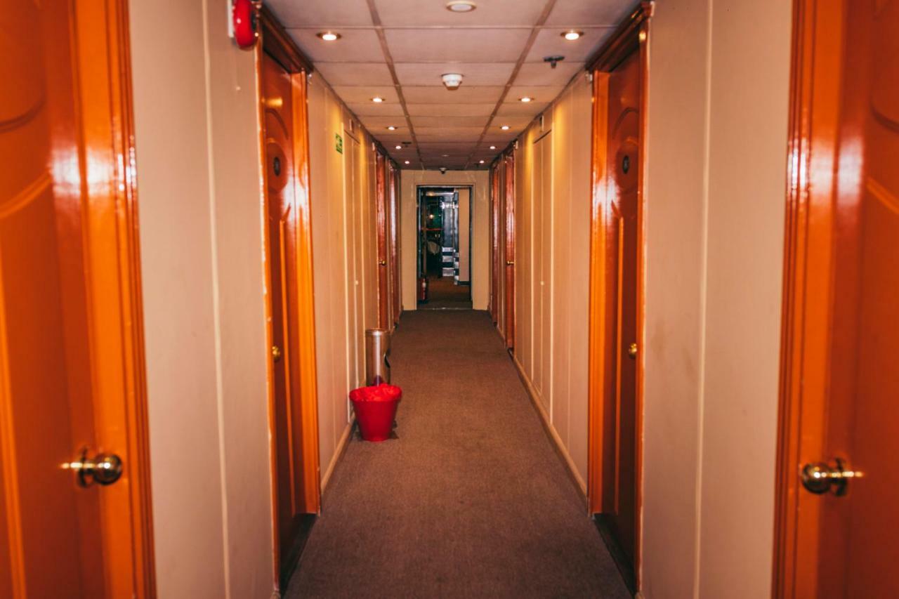 Hotel Ship Queen Isis Elminya Al Minya Exterior photo